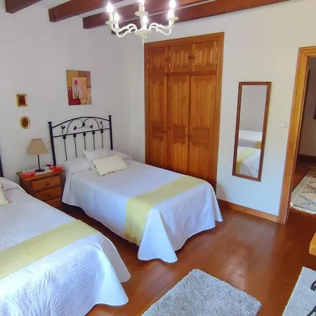 Nyaraló Casa De La Fuente *